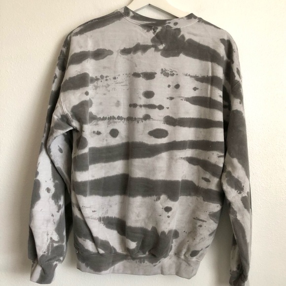 NWT Urban Outfitters BDG Grey Tie Dye Zodiac Sacred Symbol Sweatshirt Sz Small - Picture 6 of 10